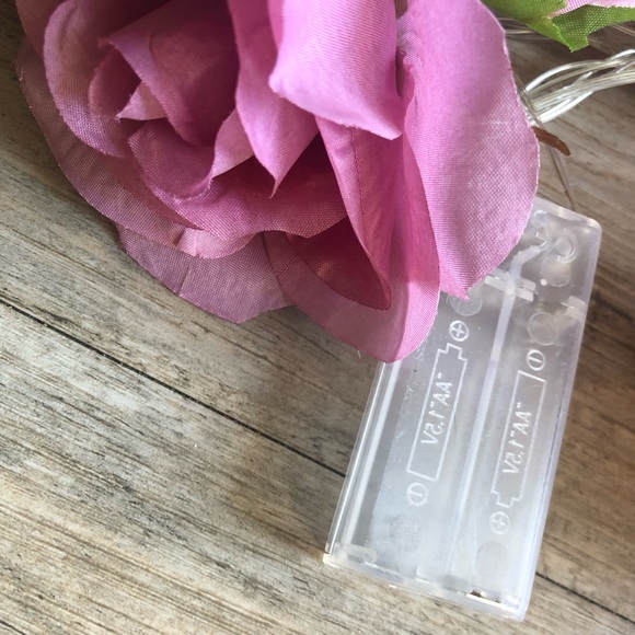 Pink Roses String Lights - Picture 3 of 3